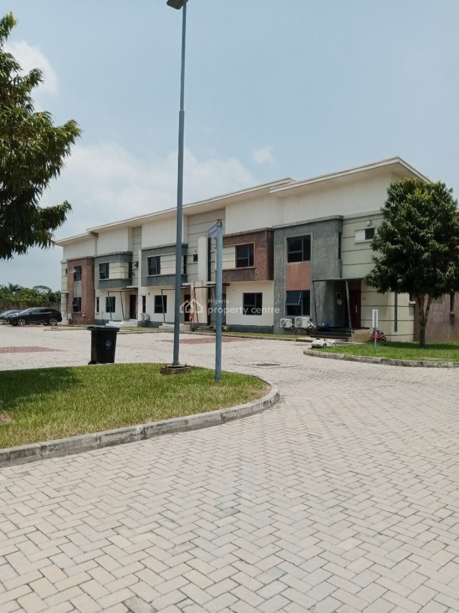 Brand New Luxury 3 Bedroom Terrace Duplex with Bq, Fara Park Estate, Sangotedo, Ajah, Lagos, Terraced Duplex for Rent