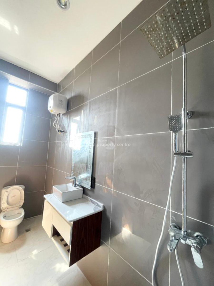 2 Bedroom Apartments with Swimming Pool & Elevator, Lekki Phase 1, Lekki, Lagos, Flat / Apartment for Sale