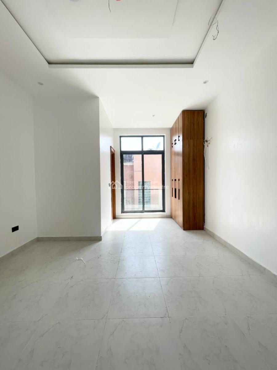 2 Bedroom Apartments with Swimming Pool & Elevator, Lekki Phase 1, Lekki, Lagos, Flat / Apartment for Sale