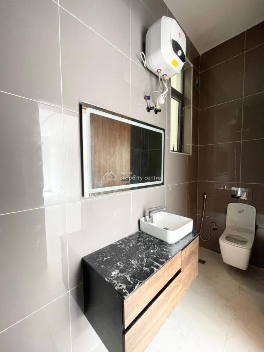 2 Bedroom Apartments with Swimming Pool & Elevator, Lekki Phase 1, Lekki, Lagos, Flat / Apartment for Sale