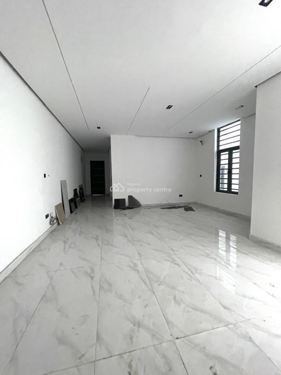 Modern 2 Bedroom Apartment, Ologolo, Lekki, Lagos, Block of Flats for Sale