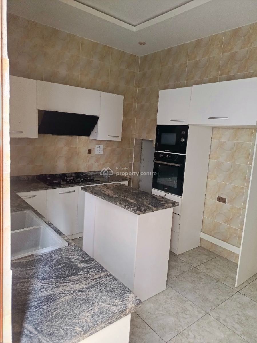 Spacious Master Bedroom with Minimum 18hrs Light, By Orchid Roundabout, Lekki, Lagos, Flat / Apartment for Rent