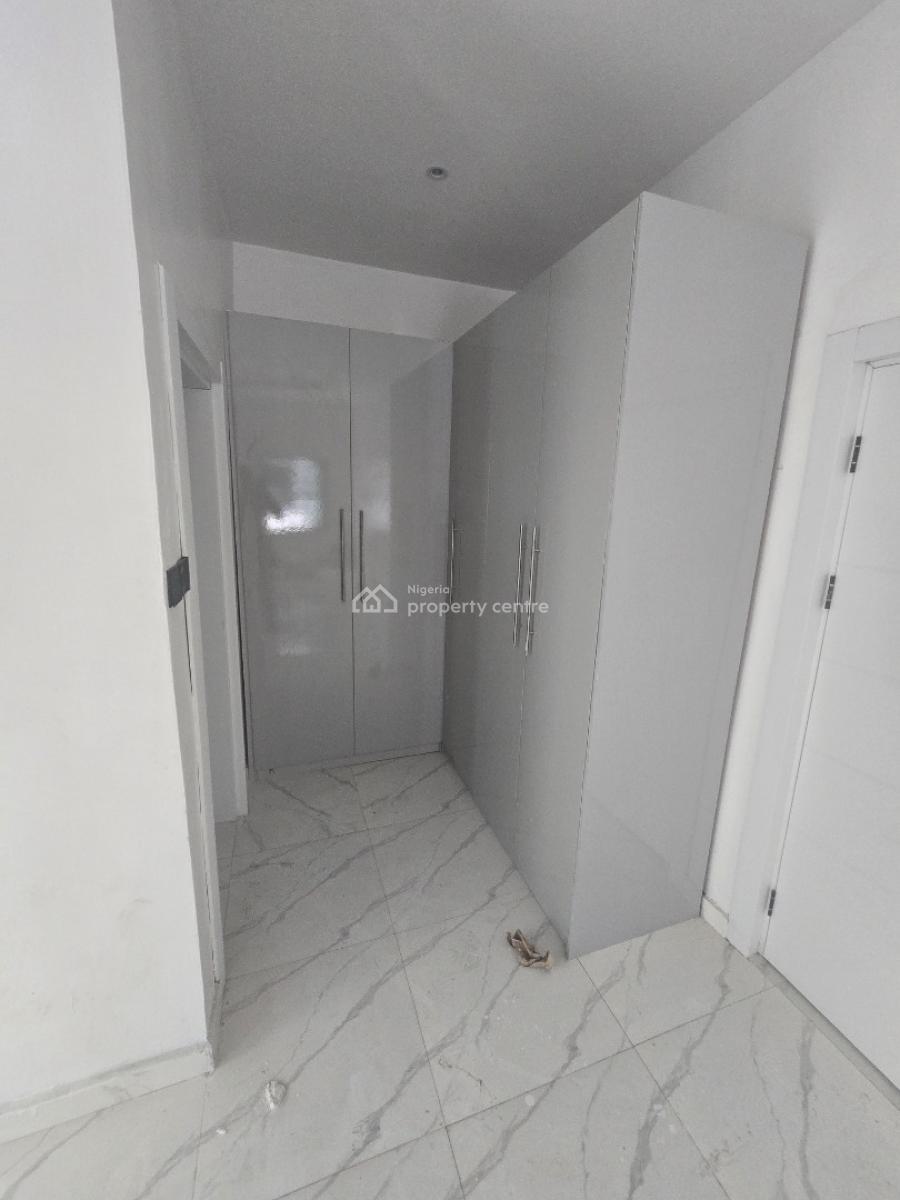  Newly Build Service 3-bedroom Flat Apartment Plus Bq, Off Freedom Way, Lekki Phase 1, Lekki, Lagos, Flat / Apartment for Rent