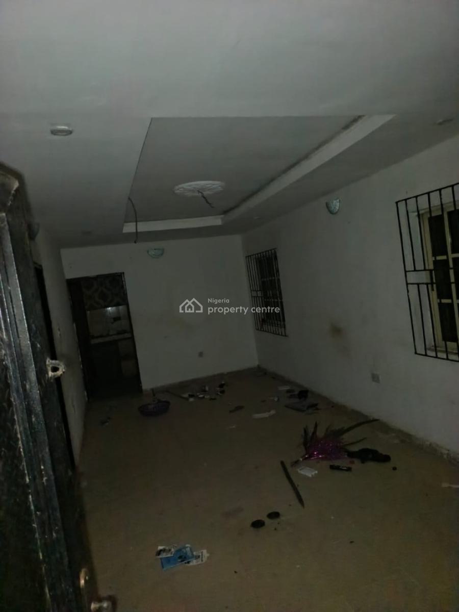 Well Renovated 2 Bedroom Flat with Pop Kitchen, Iyana Ipaja, Ipaja, Lagos, Flat / Apartment for Rent