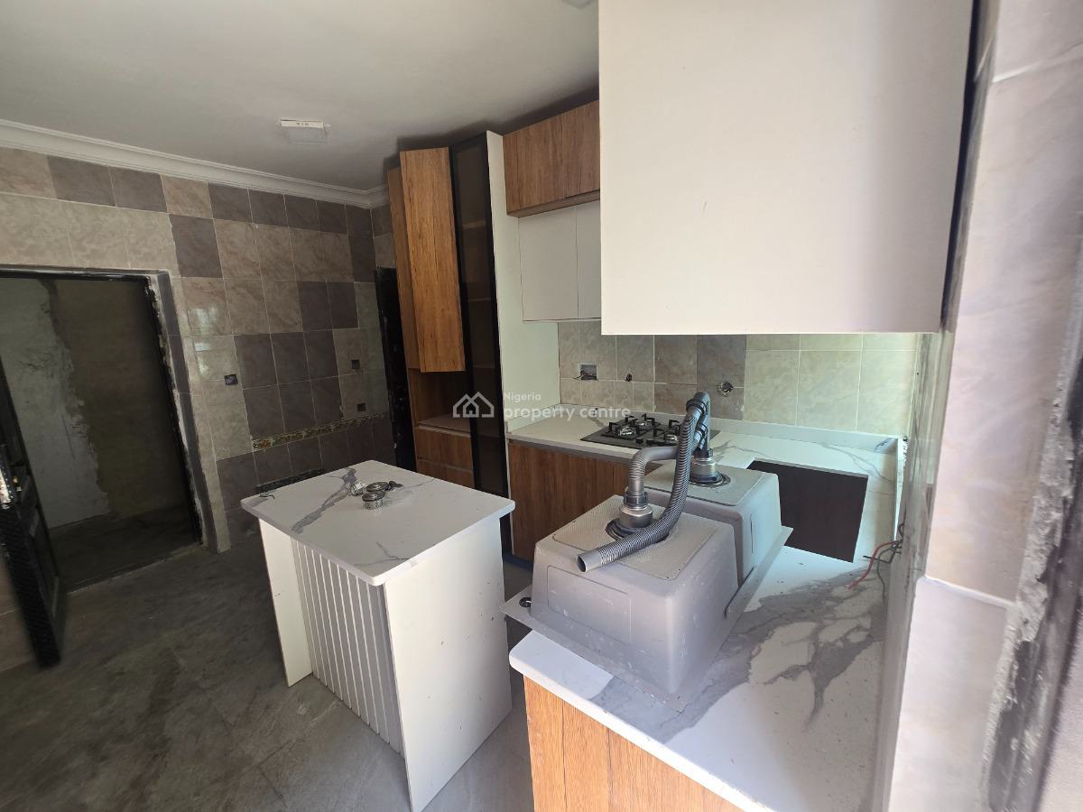 Newly Renovated Self Serviced  3-bedroom Flat Apartment, Ikate Elegushi, Lekki Phase 1, Lekki, Lagos, Flat / Apartment for Rent