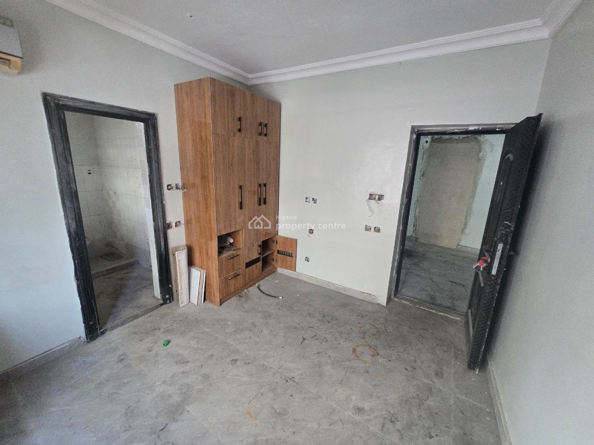 Newly Renovated Self Serviced  3-bedroom Flat Apartment, Ikate Elegushi, Lekki Phase 1, Lekki, Lagos, Flat / Apartment for Rent