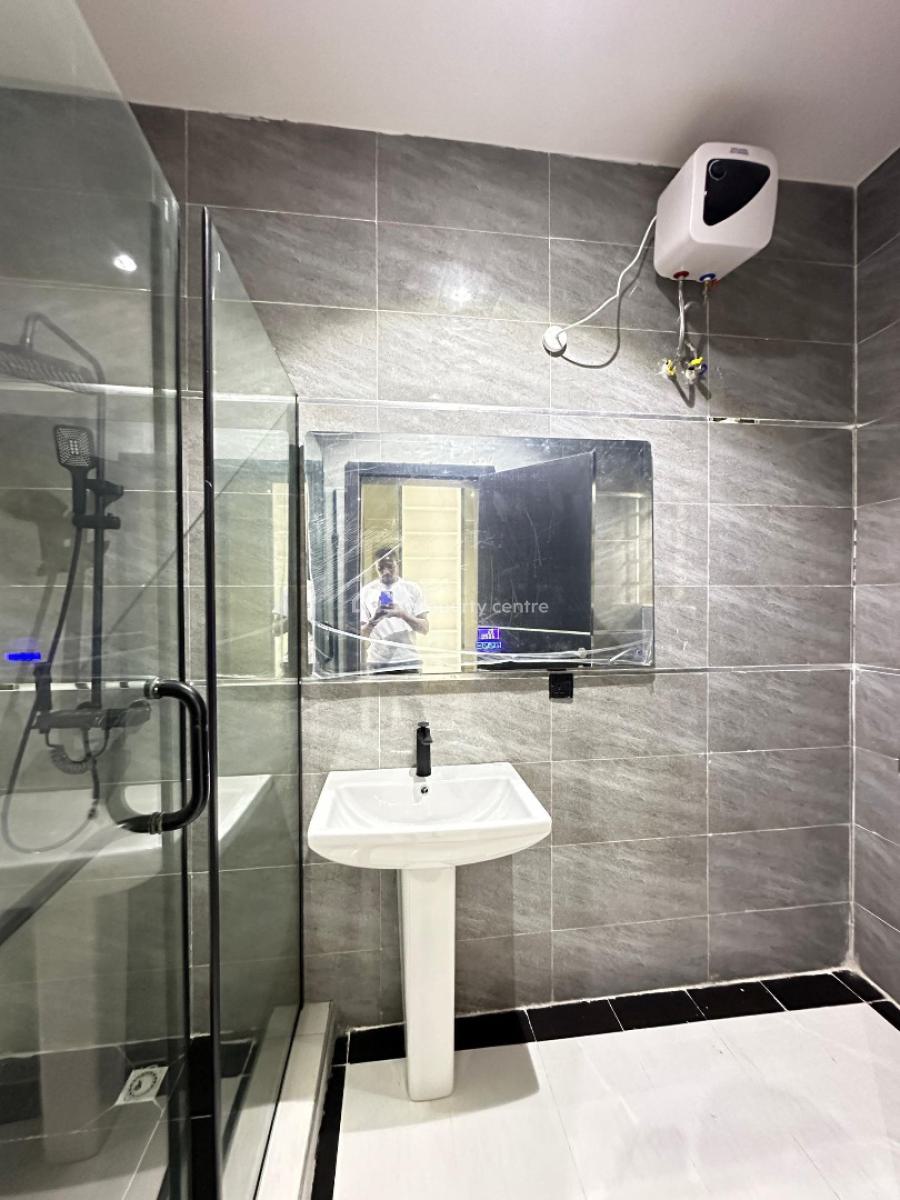 Spacious 3 Bedroom Apartment with an Elevator, Perfect for Shortlet Investment and Personal Residence, Lekki Phase 1, Lekki, Lagos, Flat / Apartment for Sale