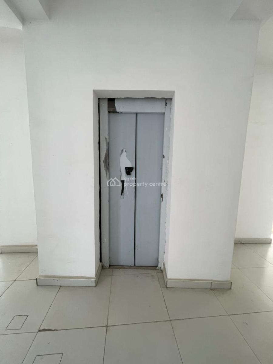 Spacious 2-bedroom Luxury Apartments with Swimming Pool, Ologolo, Lekki, Lagos, Flat / Apartment for Sale