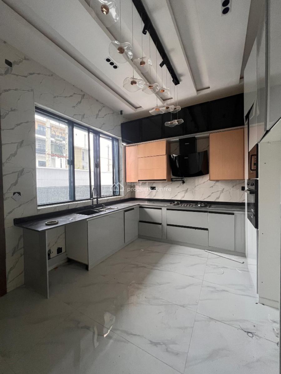 Stunning 4 Bedroom Terrace with Bq, Pool and Gym, Lekki Phase 1, Lekki, Lagos, Terraced Duplex for Sale