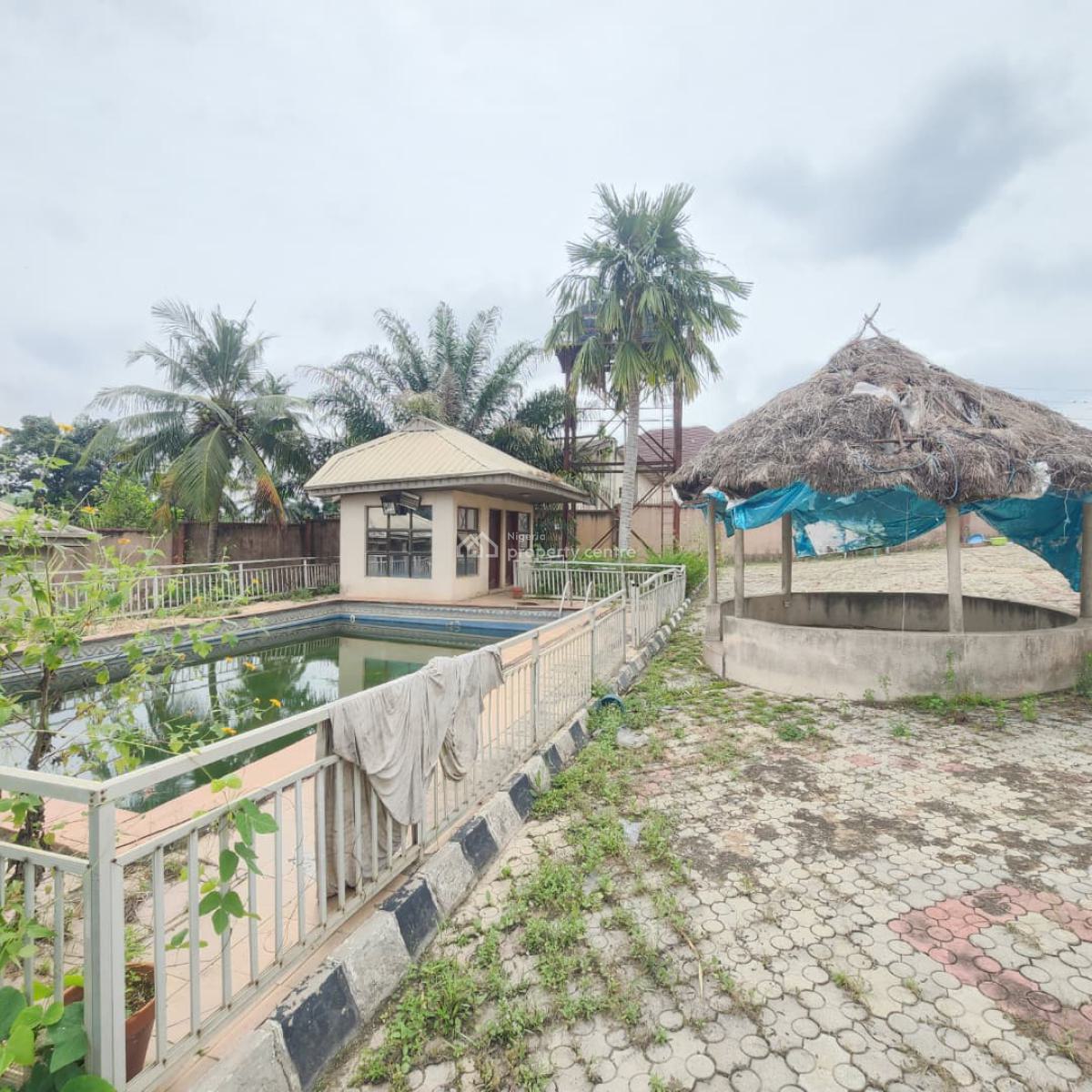 18 Bedrooms House with Swimming Pool, Ajoke Estate Jericho, Ibadan, Oyo, Detached Bungalow for Sale