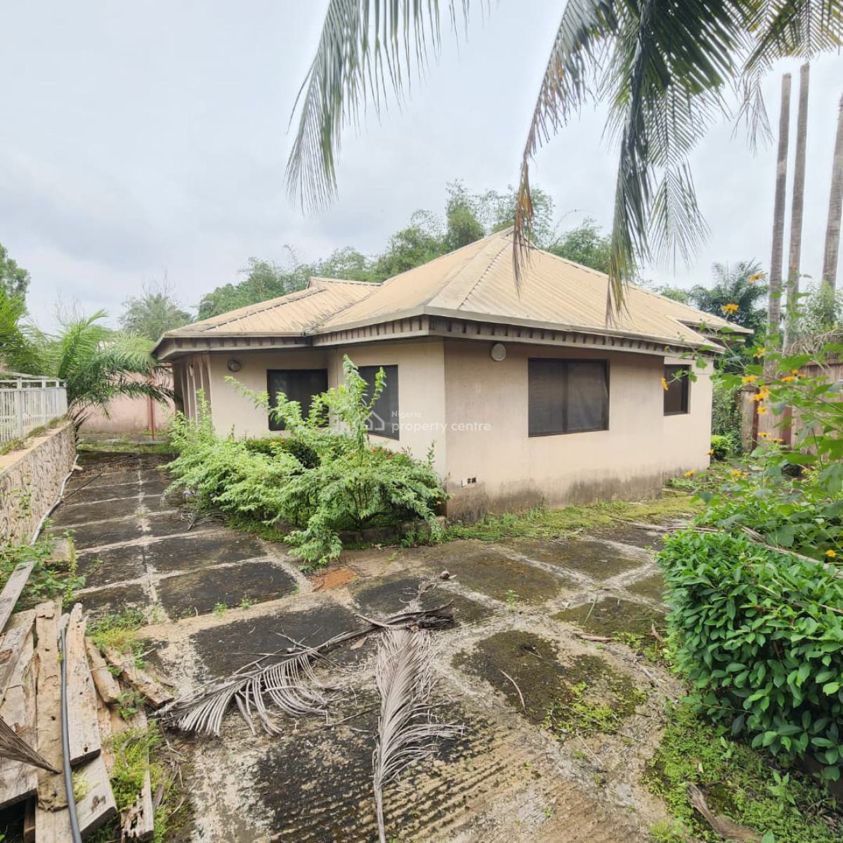 18 Bedrooms House with Swimming Pool, Ajoke Estate Jericho, Ibadan, Oyo, Detached Bungalow for Sale