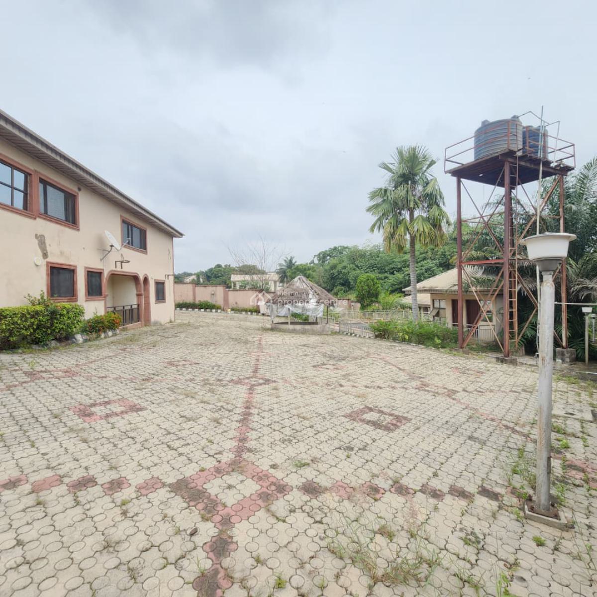 18 Bedrooms House with Swimming Pool, Ajoke Estate Jericho, Ibadan, Oyo, Detached Bungalow for Sale