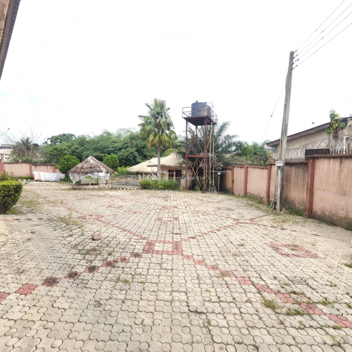 18 Bedrooms House with Swimming Pool, Ajoke Estate Jericho, Ibadan, Oyo, Detached Bungalow for Sale