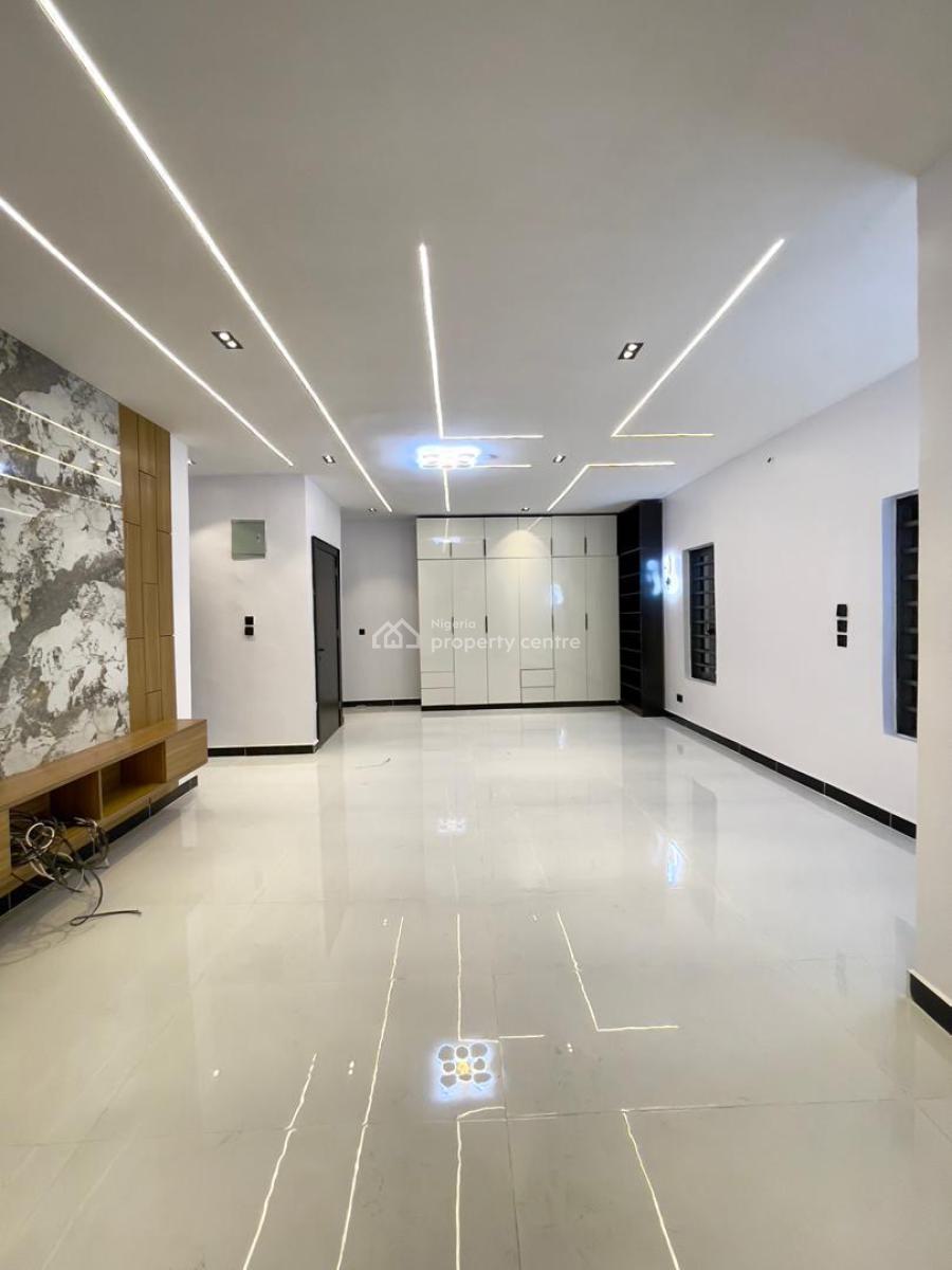 ️ Exquisitely Built 5 Bedroom Luxury Detached Smart Home, Ologolo, Lekki, Lagos, House for Sale