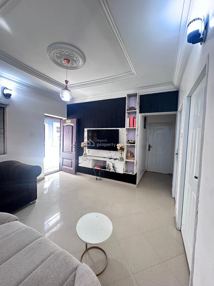 Serviced 2 Bedroom Apartment in a Serene Location, Lekki Phase 1, Lekki, Lagos, Flat / Apartment for Rent