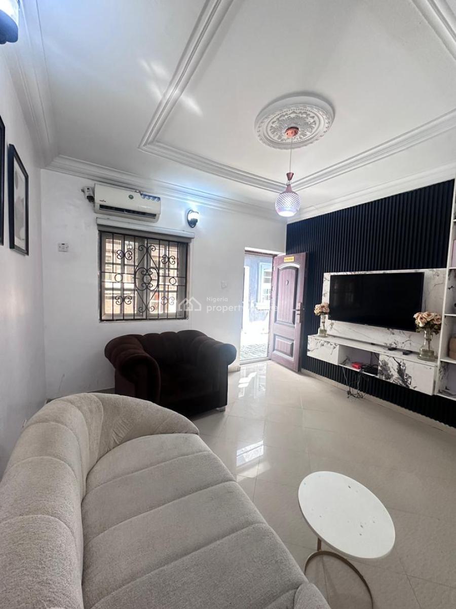 Serviced 2 Bedroom Apartment in a Serene Location, Lekki Phase 1, Lekki, Lagos, Flat / Apartment for Rent