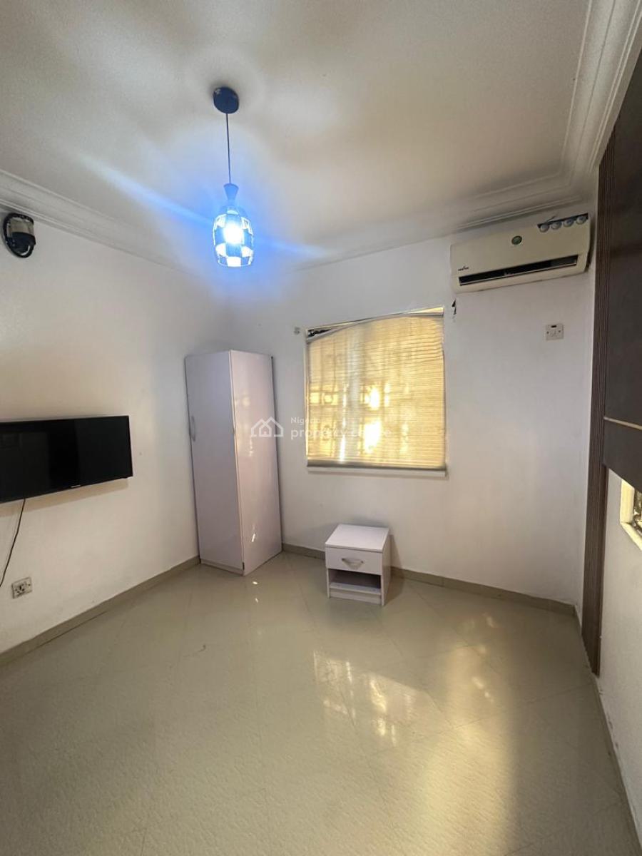 Serviced 2 Bedroom Apartment in a Serene Location, Lekki Phase 1, Lekki, Lagos, Flat / Apartment for Rent