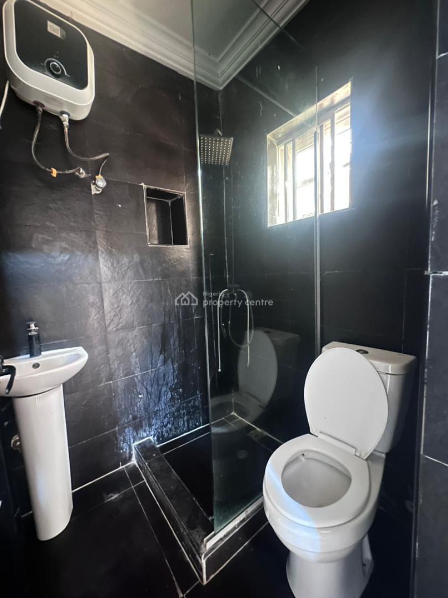 Serviced 2 Bedroom Apartment in a Serene Location, Lekki Phase 1, Lekki, Lagos, Flat / Apartment for Rent