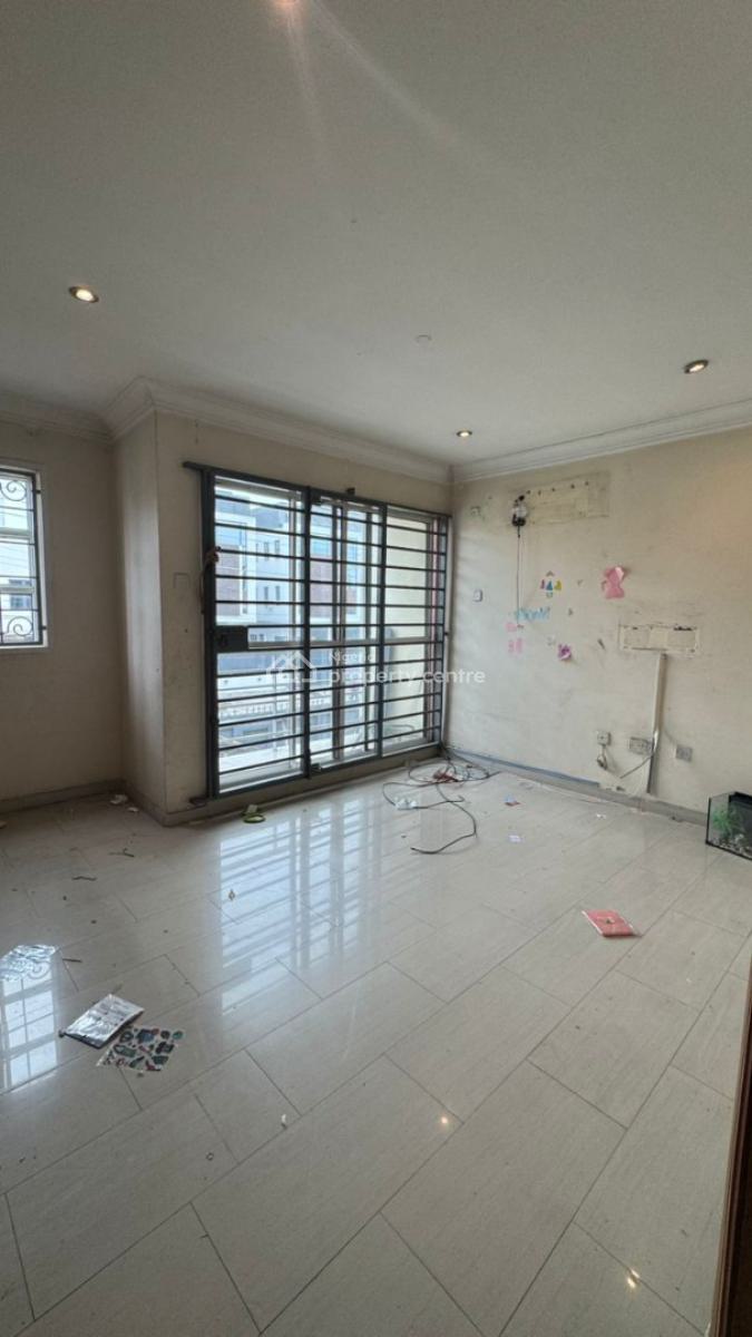 4 Bedroom Semi Detached House with Security House, Lekki Phase 1, Lekki, Lagos, Semi-detached Duplex for Rent