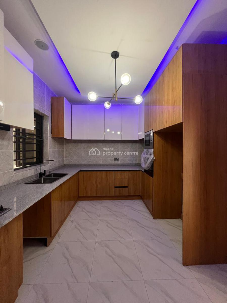 Contemporary 3 Bedroom Apartment with Swimming Pool, Gym and Elevator, Ikate, Lekki, Lagos, Flat / Apartment for Sale