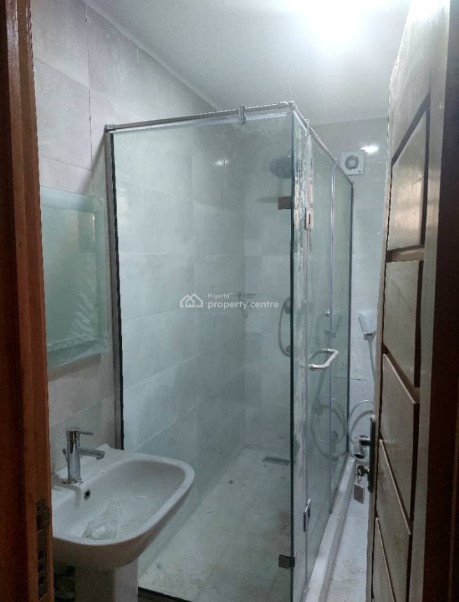 Exquisitely 3 Bedroom Apartment with a Bq, Ikeja, Lagos, Flat / Apartment for Rent