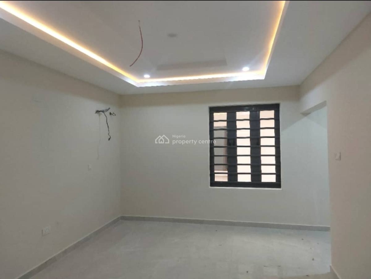 Exquisitely 3 Bedroom Apartment with a Bq, Ikeja, Lagos, Flat / Apartment for Rent