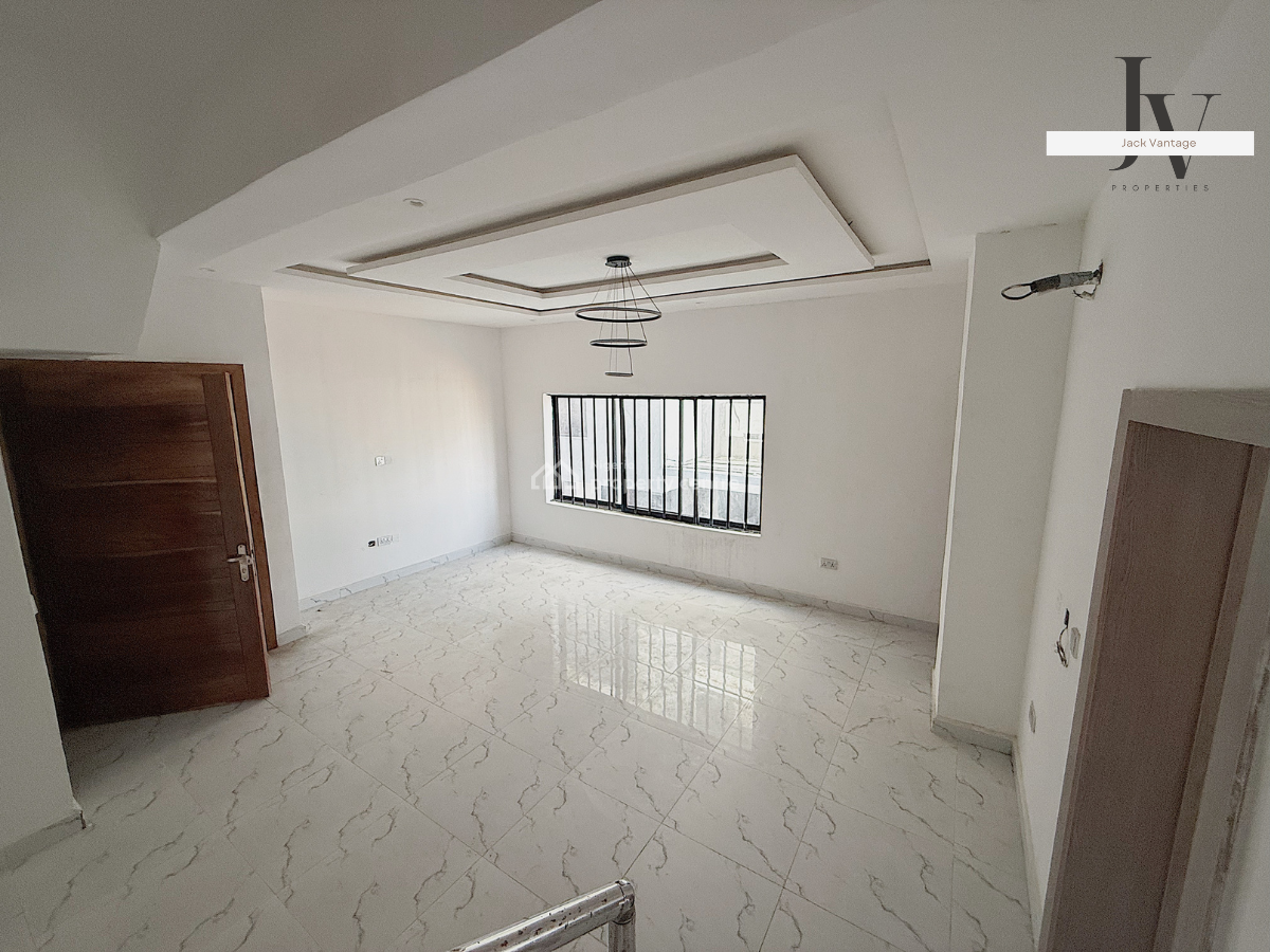 Elegant 3-bedroom Luxury Apartment -- 4th Floor Water-view Home, Lekki Phase 1, Lekki, Lagos, Flat / Apartment for Rent