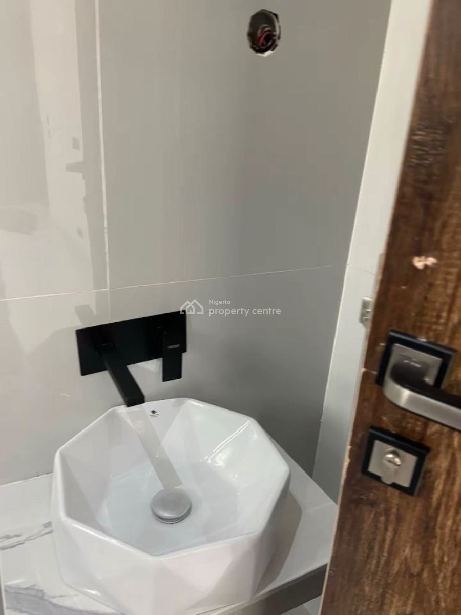 Modern 5 Bedroom Fully Detached House with En-suite Bedrooms, Ajah, Lagos, Detached Duplex for Sale