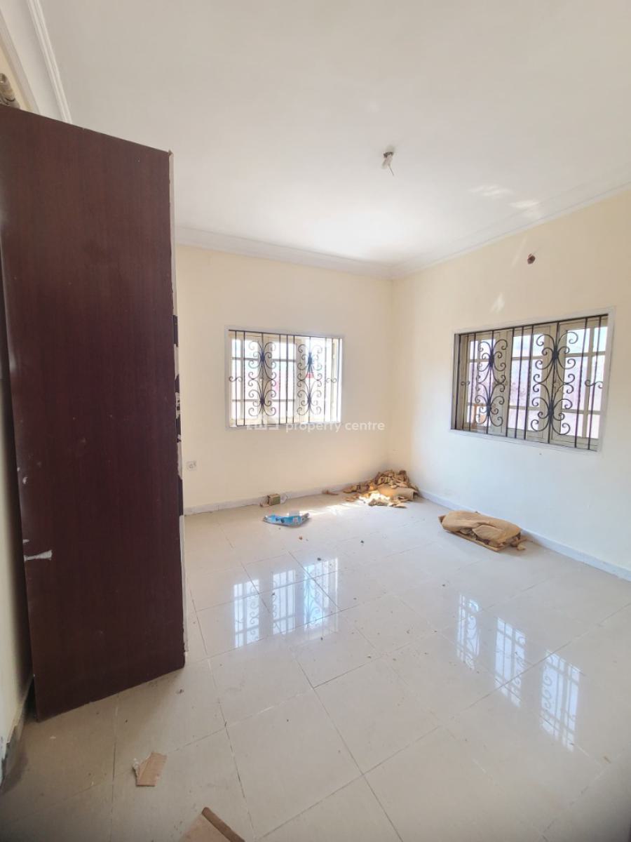 Sharp and Standard Self Contain (shared Apartment), Lekki County, Lekki, Lagos, Flat / Apartment for Rent
