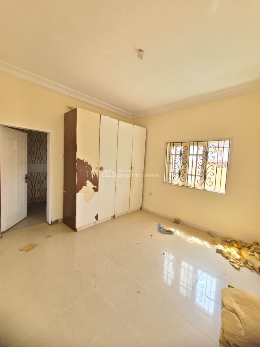 Sharp and Standard Self Contain (shared Apartment), Lekki County, Lekki, Lagos, Flat / Apartment for Rent