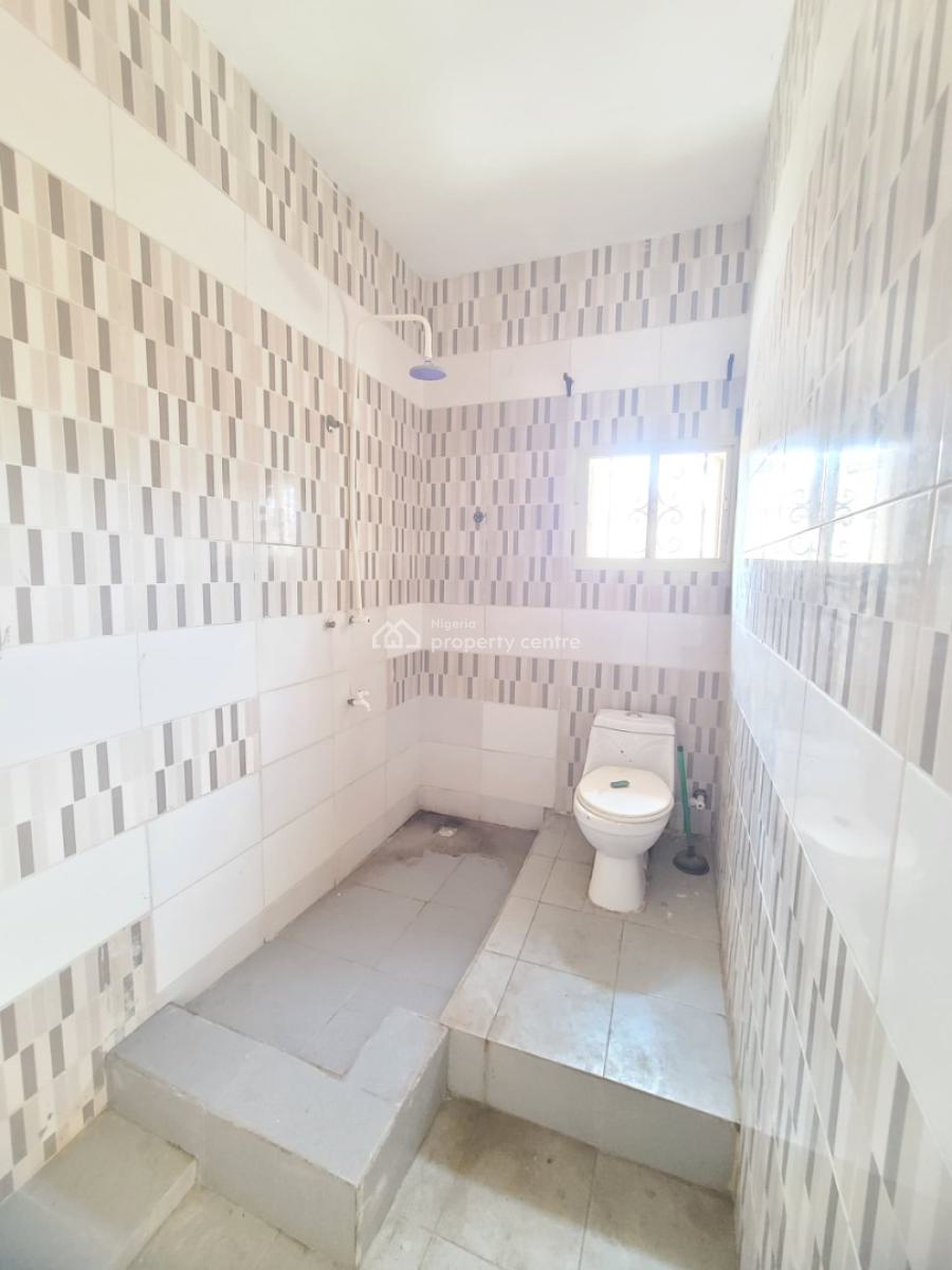 Sharp and Standard Self Contain (shared Apartment), Lekki County, Lekki, Lagos, Flat / Apartment for Rent