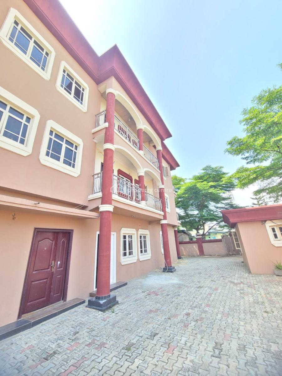 Sharp and Standard Self Contain (shared Apartment), Lekki County, Lekki, Lagos, Flat / Apartment for Rent