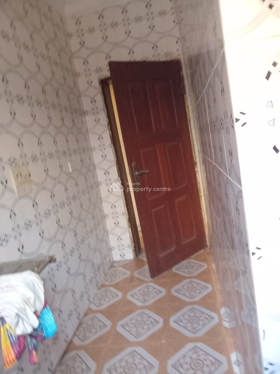 Neatly Used Miniflat Downstairs Apartment with P.o.p Ceilings, Awoyaya, Ibeju Lekki, Lagos, Mini Flat (room and Parlour) for Rent