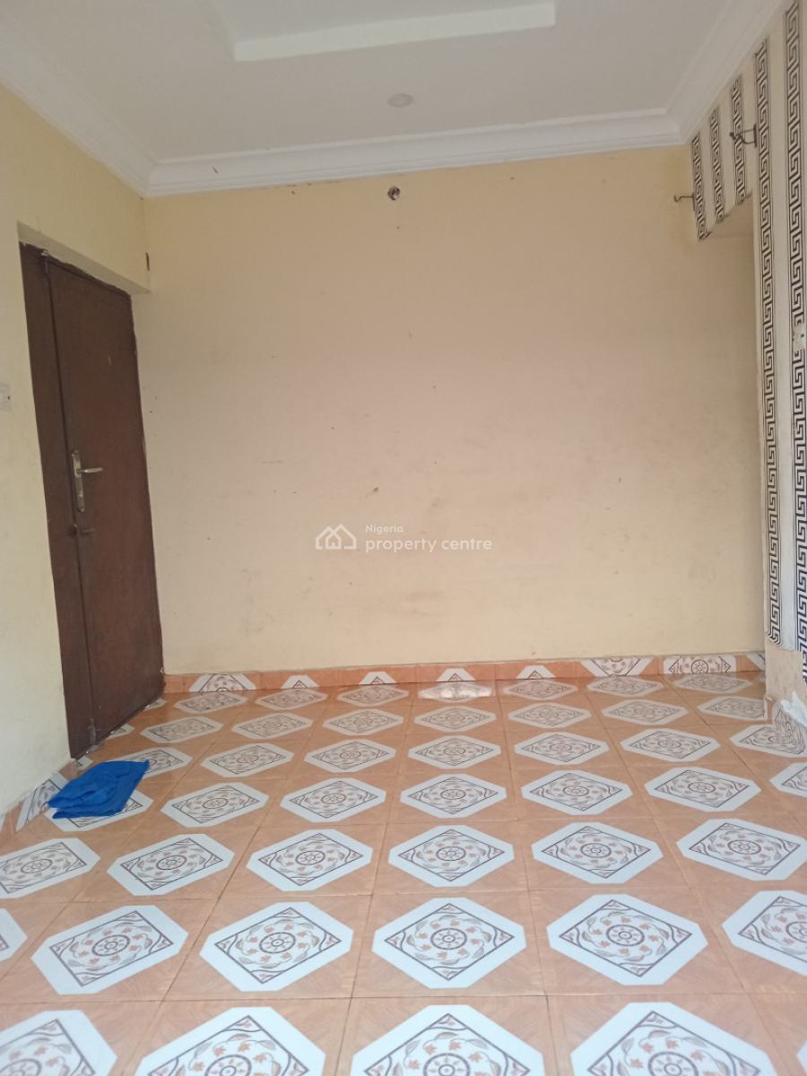 Neatly Used Miniflat Downstairs Apartment with P.o.p Ceilings, Awoyaya, Ibeju Lekki, Lagos, Mini Flat (room and Parlour) for Rent