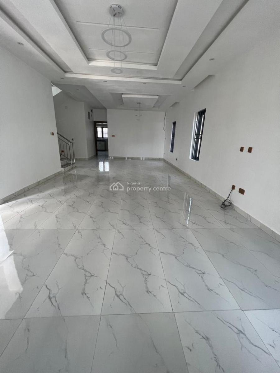 4-bedroom Semi-detached Duplex, Guzape District, Abuja, Semi-detached Duplex for Sale