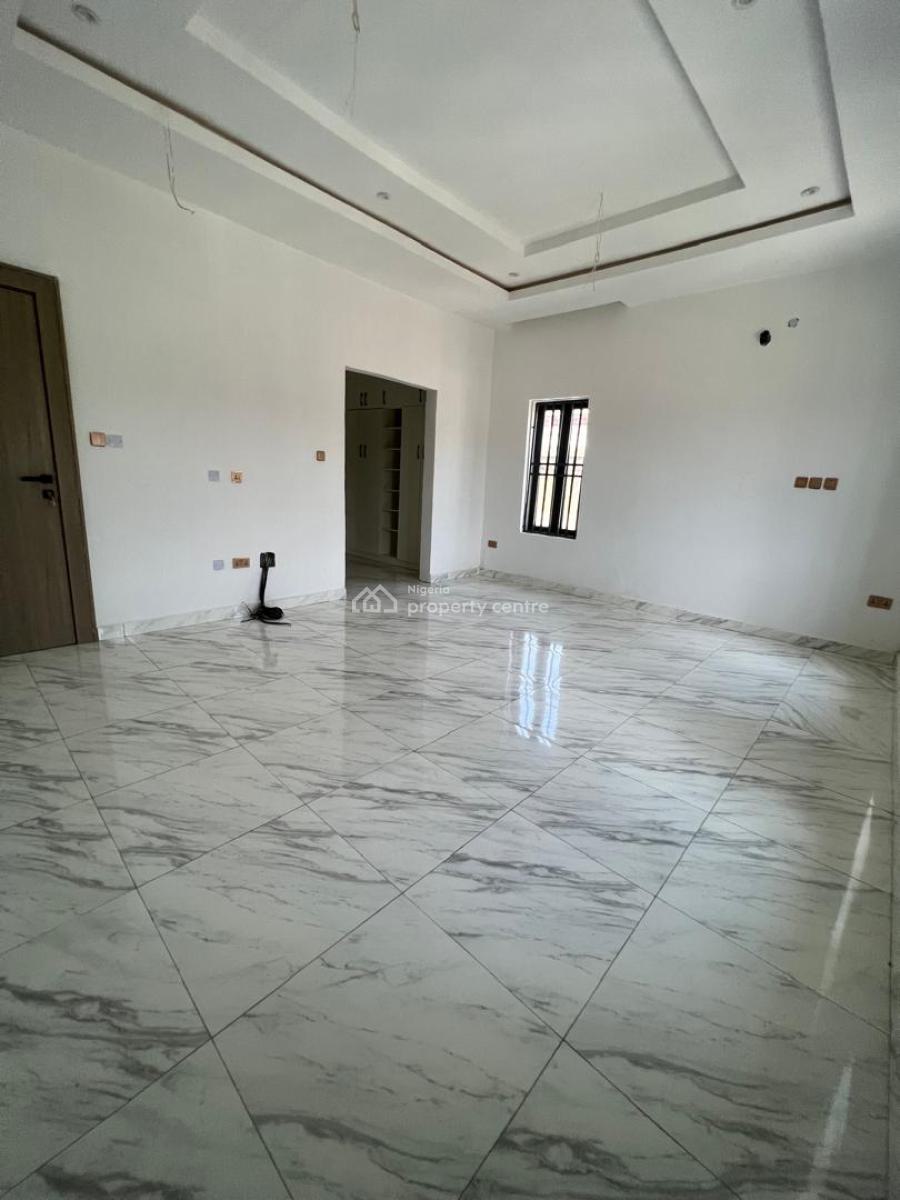 4-bedroom Semi-detached Duplex, Guzape District, Abuja, Semi-detached Duplex for Sale