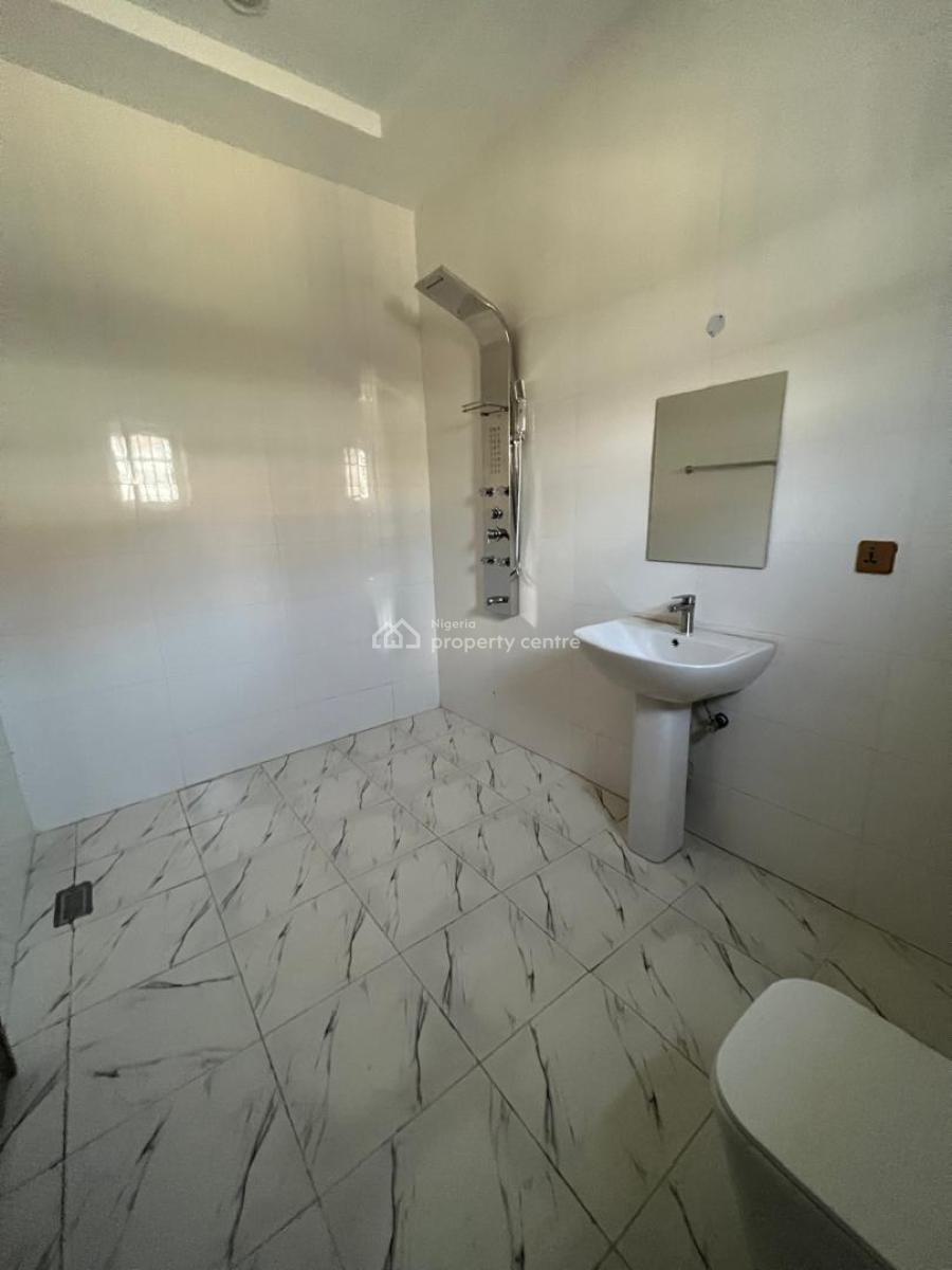 4-bedroom Semi-detached Duplex, Guzape District, Abuja, Semi-detached Duplex for Sale