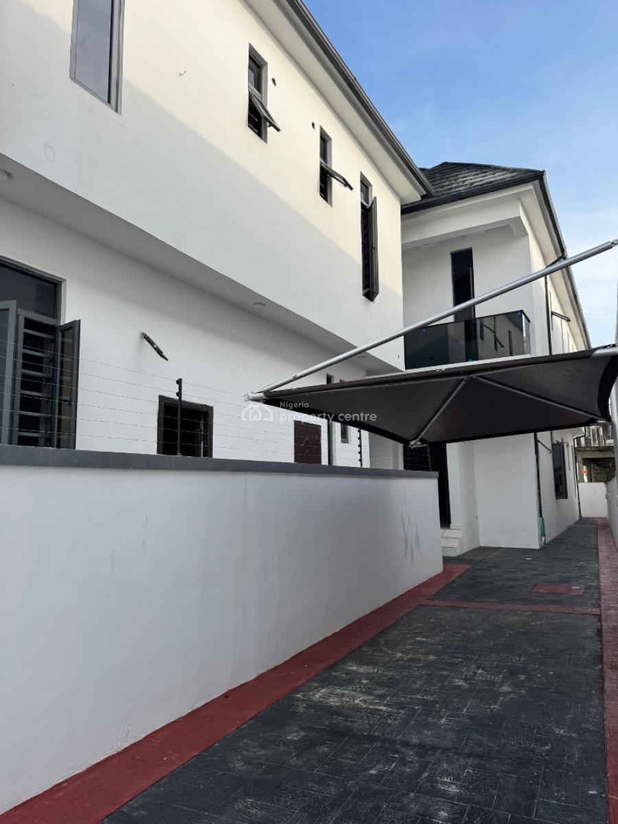 Masssive 4  Bedroom Semi-detached  Duplex with a Bq, Orchid Road, Lekki, Lagos, Detached Duplex for Sale