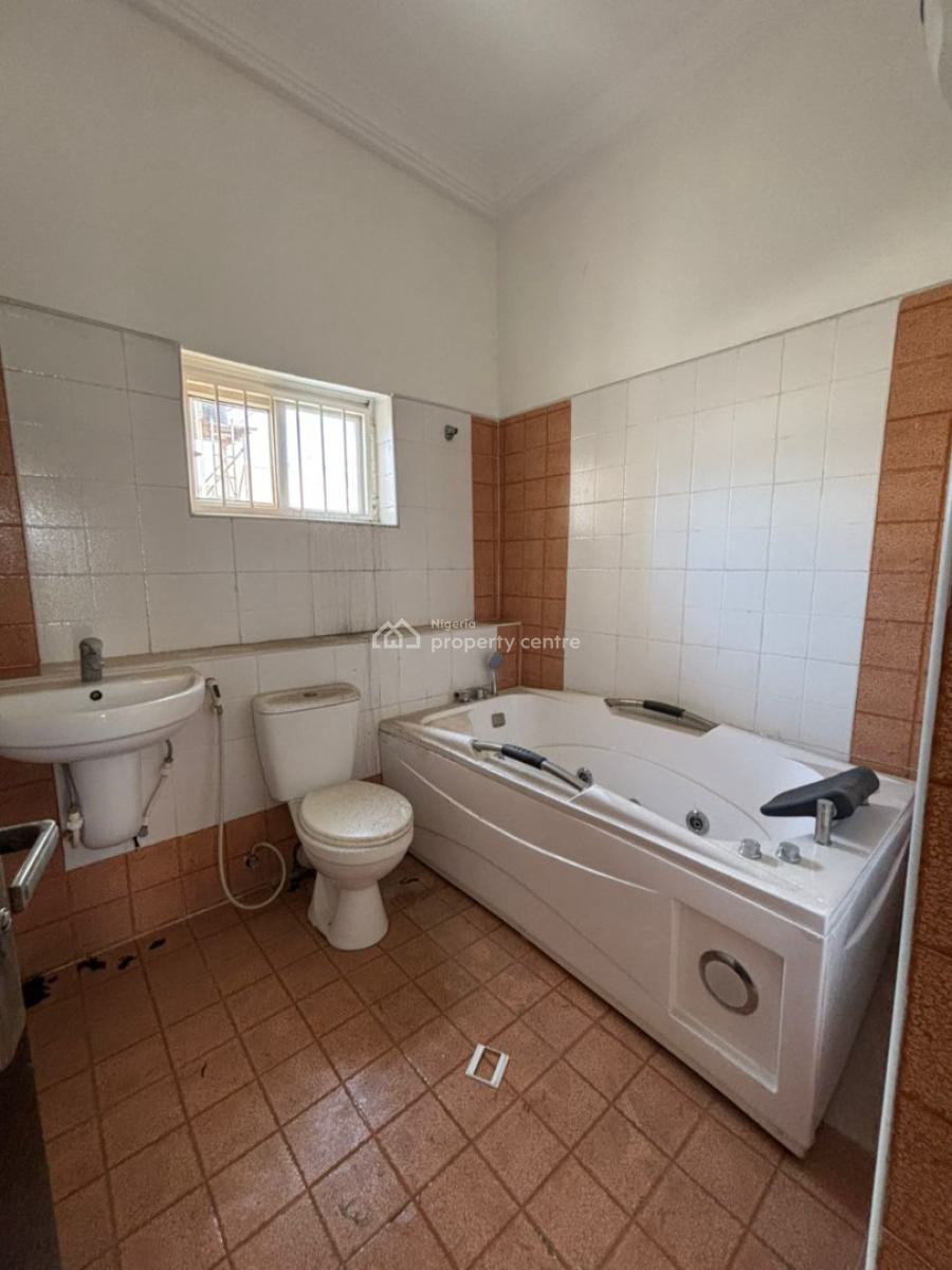 Well-maintained 4-bedroom Duplex with Bq, Lekki Phase 1, Lekki, Lagos, House for Rent