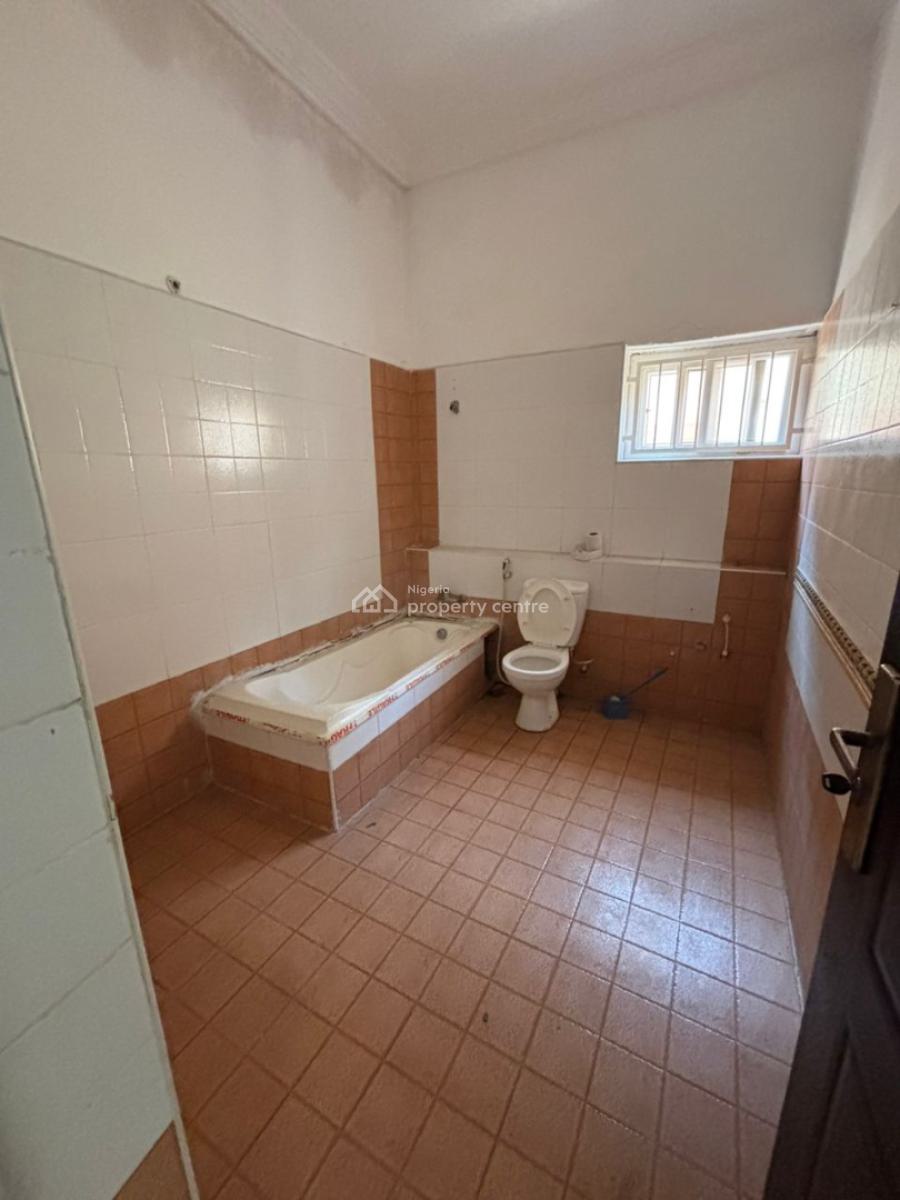 Well-maintained 4-bedroom Duplex with Bq, Lekki Phase 1, Lekki, Lagos, House for Rent