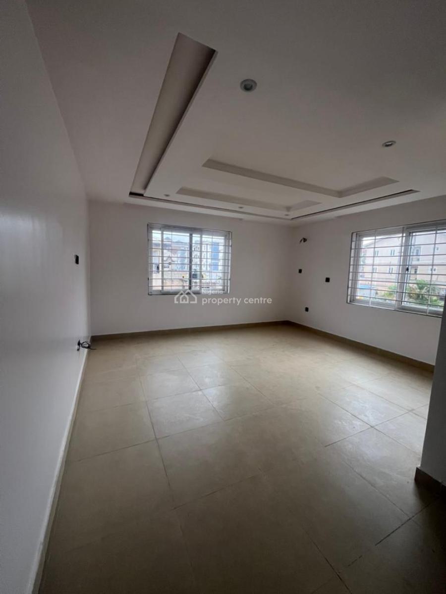 Tastefully Finished 3 Bedroom Apartment with Bq, Lekki Phase 1, Lekki, Lagos, Flat / Apartment for Rent