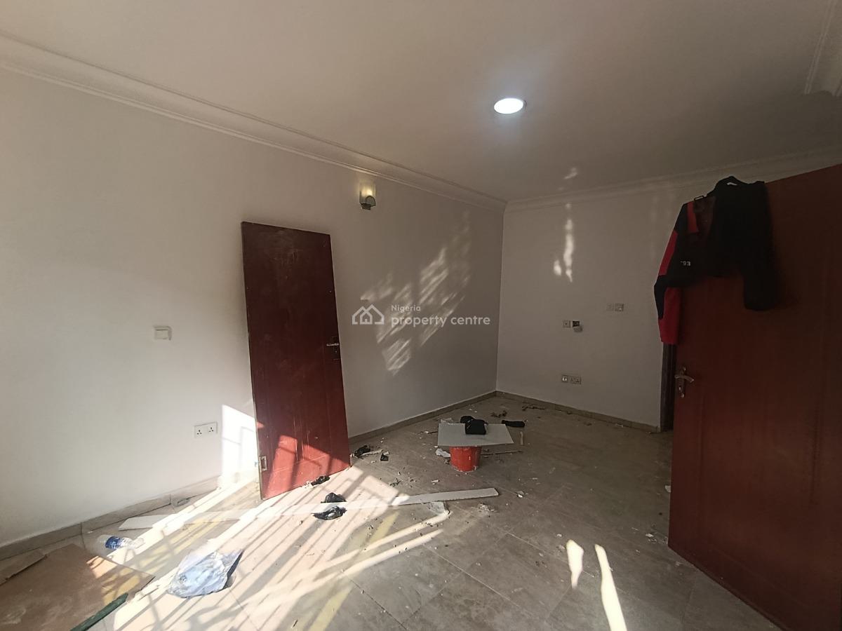 a Luxury Master Self Contained in a 24 Hours Power Supply Estate, Lekki Garden Paradise 3 Estate Chevron Drive, Lekki, Lagos, Flat / Apartment for Rent