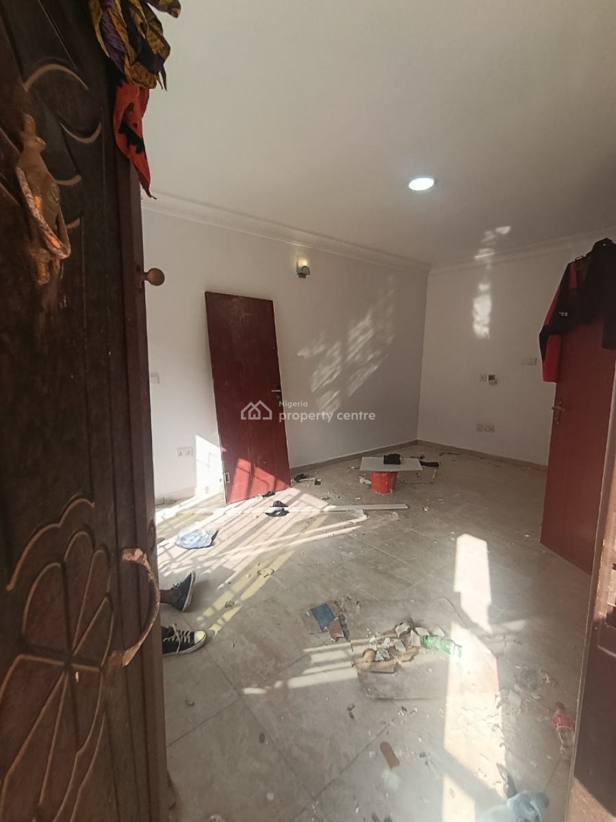 a Luxury Master Self Contained in a 24 Hours Power Supply Estate, Lekki Garden Paradise 3 Estate Chevron Drive, Lekki, Lagos, Flat / Apartment for Rent