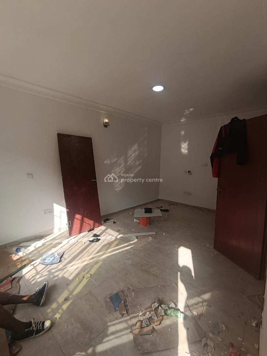 a Luxury Master Self Contained in a 24 Hours Power Supply Estate, Lekki Garden Paradise 3 Estate Chevron Drive, Lekki, Lagos, Flat / Apartment for Rent