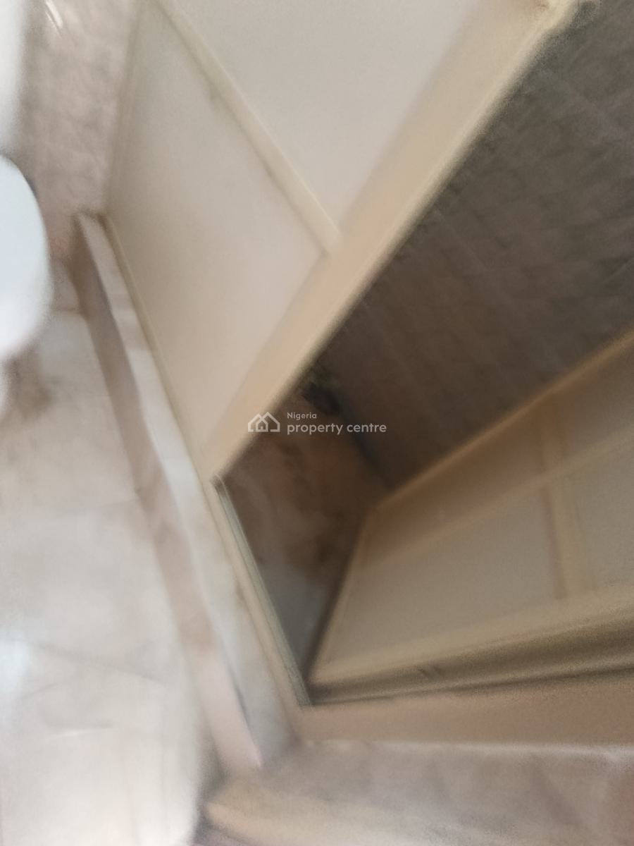 a Luxury Master Self Contained in a 24 Hours Power Supply Estate, Lekki Garden Paradise 3 Estate Chevron Drive, Lekki, Lagos, Flat / Apartment for Rent