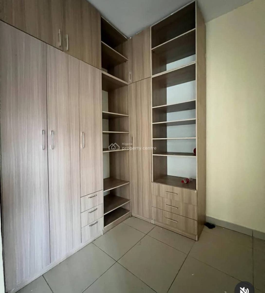 Massive 4 Bedroom Terrace Duplex, J J Apartments Chevron, Lekki, Lagos, Flat / Apartment for Rent