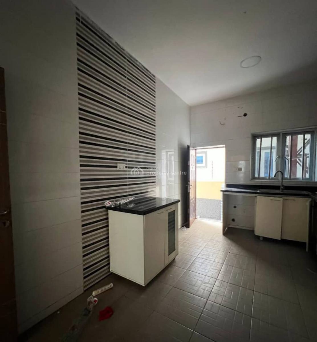 Massive 4 Bedroom Terrace Duplex, J J Apartments Chevron, Lekki, Lagos, Flat / Apartment for Rent