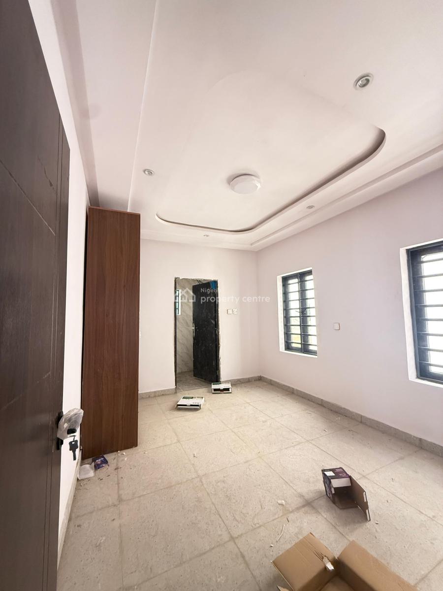 Prestige 5-bedroom Haven, Kolapo Ishola Gra, Akobo, Ibadan, Oyo, Detached Duplex for Sale