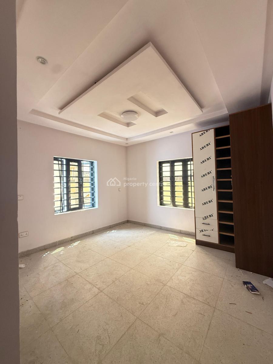 Prestige 5-bedroom Haven, Kolapo Ishola Gra, Akobo, Ibadan, Oyo, Detached Duplex for Sale