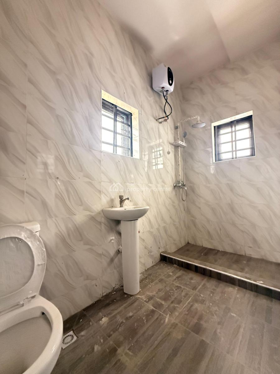 Prestige 5-bedroom Haven, Kolapo Ishola Gra, Akobo, Ibadan, Oyo, Detached Duplex for Sale